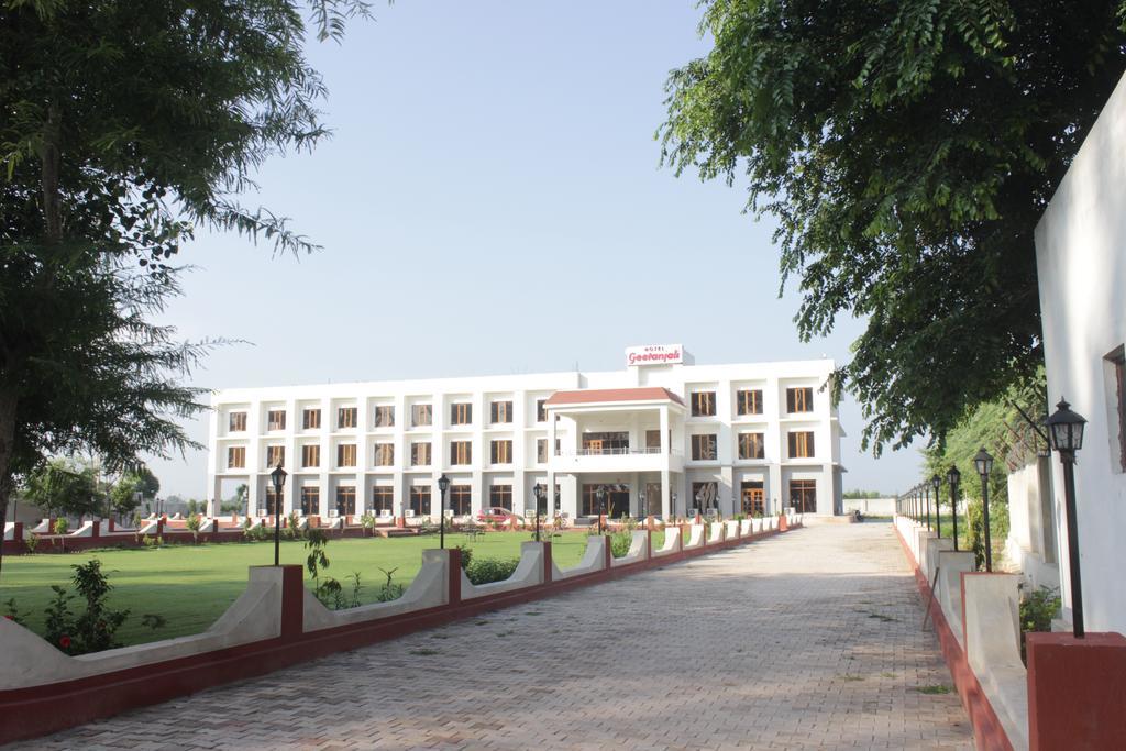 Geetanjali Hotel & Motel Баратпур Екстериор снимка