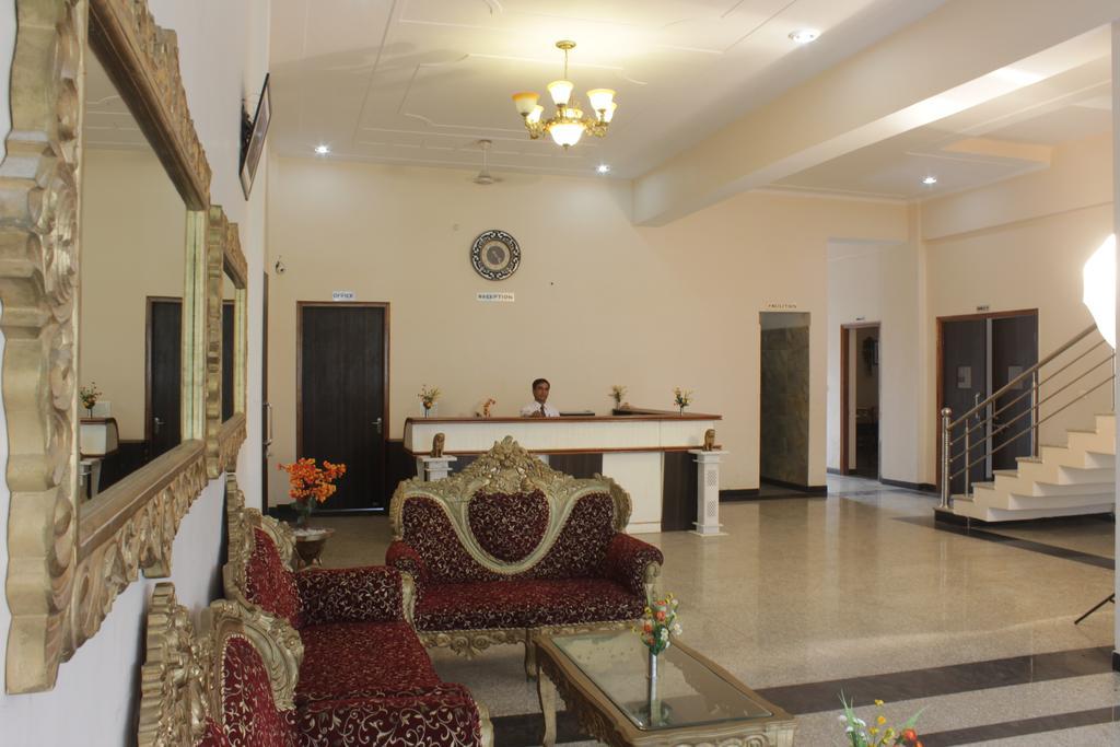 Geetanjali Hotel & Motel Баратпур Екстериор снимка