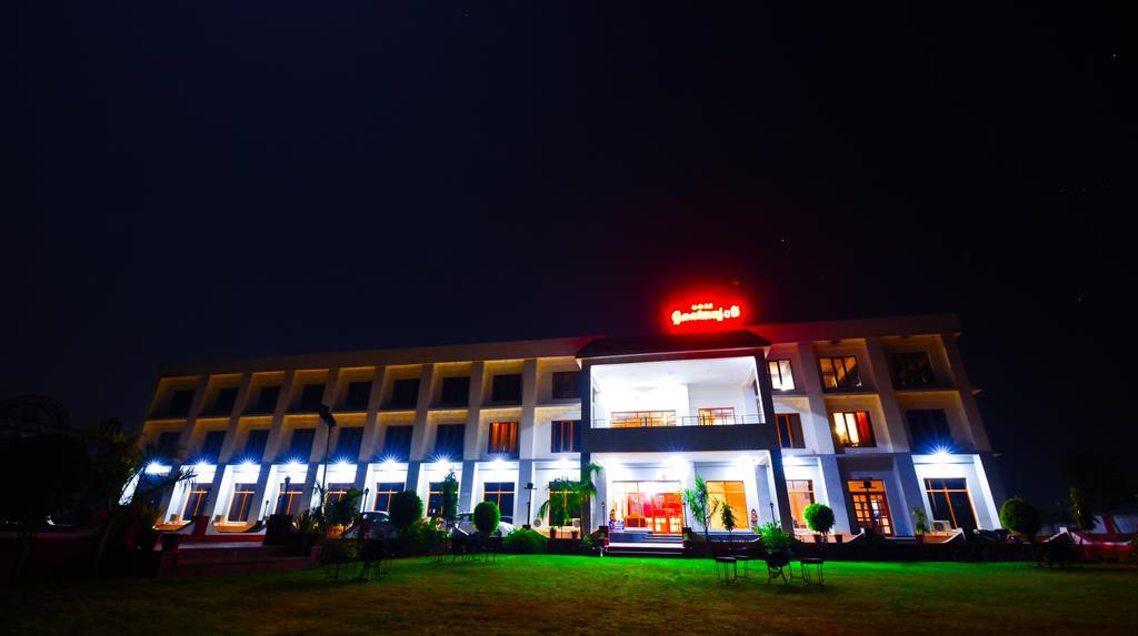 Geetanjali Hotel & Motel Баратпур Екстериор снимка